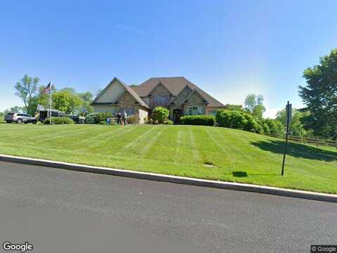 Linda, EMMAUS, PA 18049