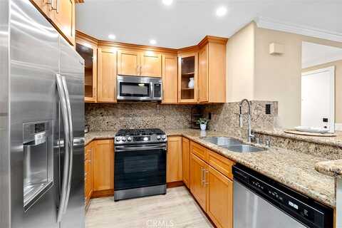 El Pilar, LAGUNA NIGUEL, CA 92677