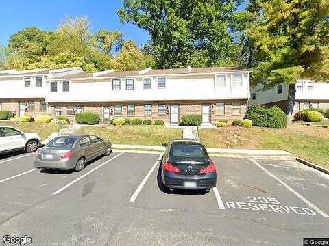 Holly, KING OF PRUSSIA, PA 19406