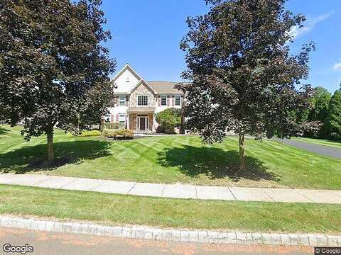Pine, YARDLEY, PA 19067