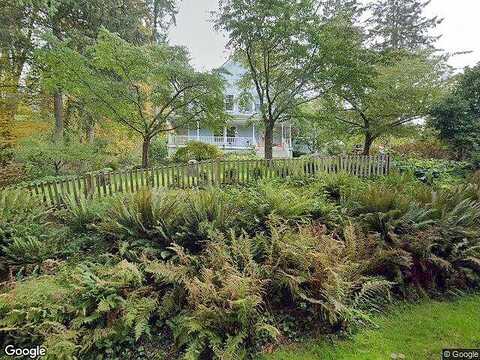 Rose, BAINBRIDGE ISLAND, WA 98110