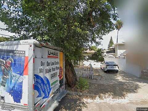 Avenue San Luis, WOODLAND HILLS, CA 91364