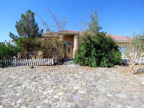 Tokay Rd, Phelan, CA 92371
