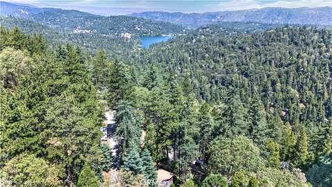 Grand View Dr, Crestline, CA 92325