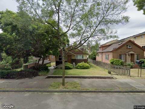 35Th, SEATTLE, WA 98125