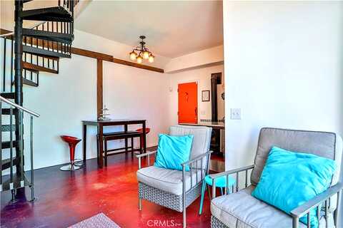 N Vine Rear Ave, Ontario, CA 91761