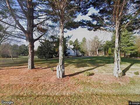 Adams Green, MIDDLEBURG, VA 20117