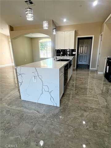 Corwin Rd, Apple Valley, CA 92307