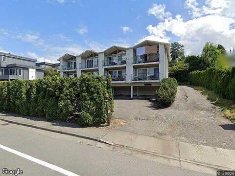 Lakeview Dr, Kirkland, WA 98033