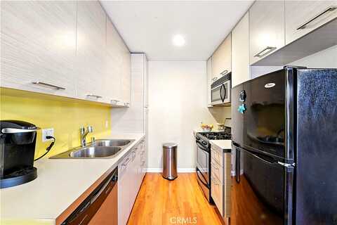 Fulton Avenue, Van Nuys, CA 91401