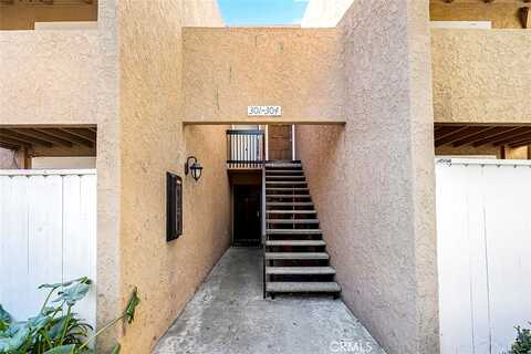 W Macarthur Boulevard, Santa Ana, CA 92707