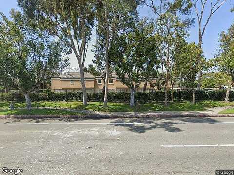 Southlake Dr, Huntington Beach, CA 92647