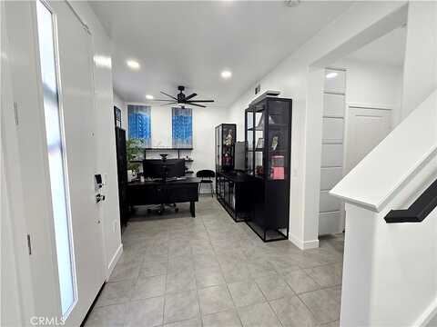 W Lincoln Avenue, Anaheim, CA 92801