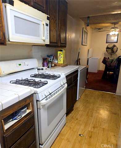 W Rosecrans, Gardena, CA 90247