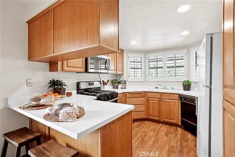 Fieldbrook Ln, Cypress, CA 90630