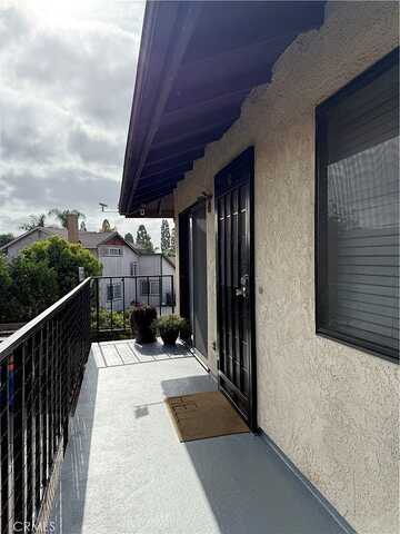 W Mcfadden Avenue, Santa Ana, CA 92704
