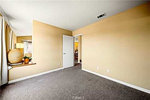 W Greentree Circle, Anaheim, CA 92804
