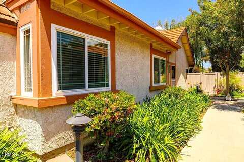 Suntree Lane, Simi Valley, CA 93063