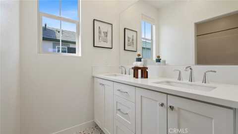 Snowdrop Ln, Santa Paula, CA 93060