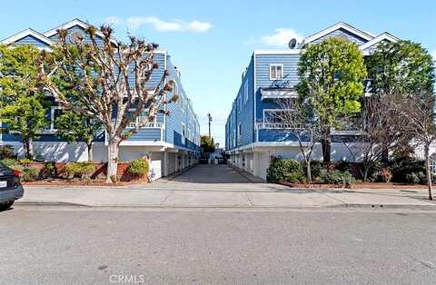 N Kester Ave 12, Sherman Oaks, CA 91411