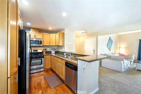 E La Habra Boulevard, La Habra, CA 90631