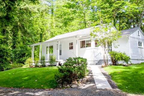 Miller Rd, Bainbridge Island, WA 98110