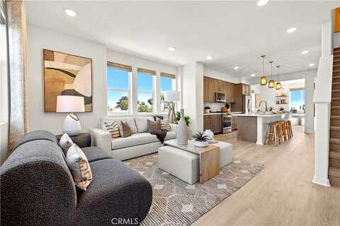 W Sycamore Dr, Compton, CA 90220
