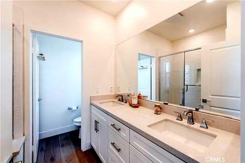 Florence Ave, Santa Fe Springs, CA 90670