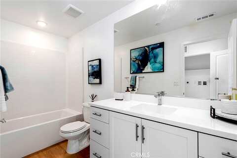 Santo Antonio Dr, Colton, CA 92324