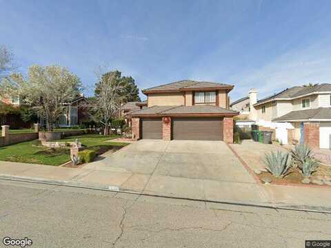 33Rd St, Palmdale, CA 93550