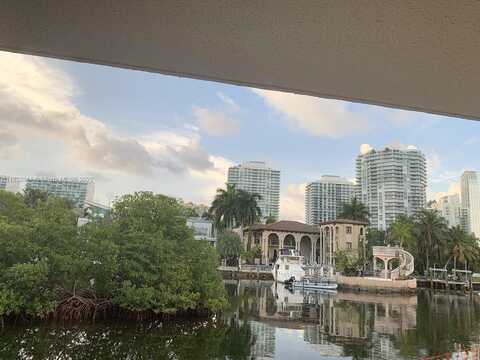 Poinciana Dr, Sunny Isles Beach, FL 33160