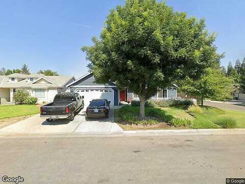 N Gilroy Ave, Fresno, CA 93722