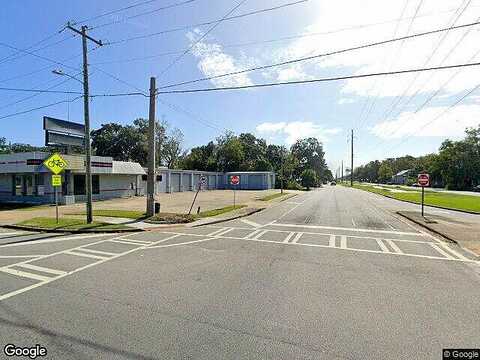 Brook Dr, Brunswick, GA 31525