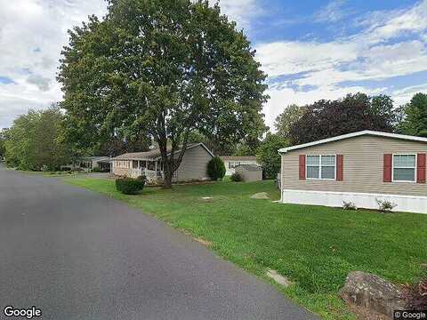 Elm Cir, QUAKERTOWN, PA 18951