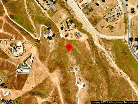 Luane, COLTON, CA 92324