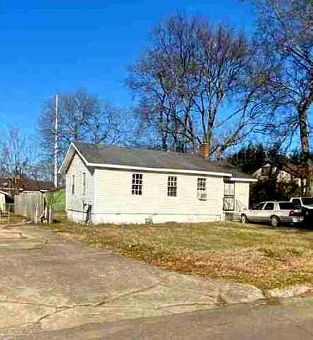 Lee, BIRMINGHAM, AL 35211