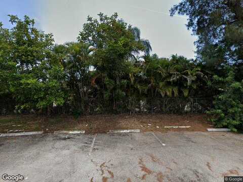 La Mar Court, Greenacres, FL 33463