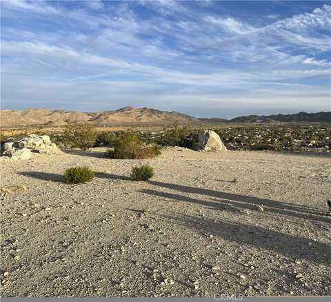 Joshua Dr, Yucca Valley, CA 92284