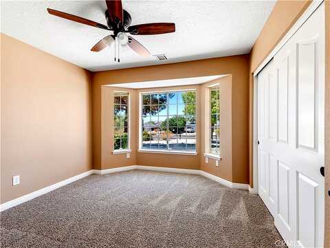 Ouray, APPLE VALLEY, CA 92307