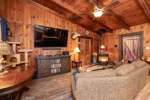 Dorstan, OAKHURST, CA 93644
