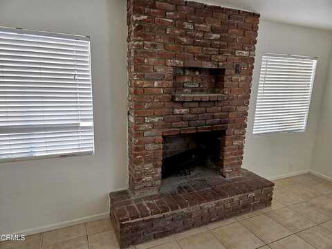 Cedar, LANCASTER, CA 93534