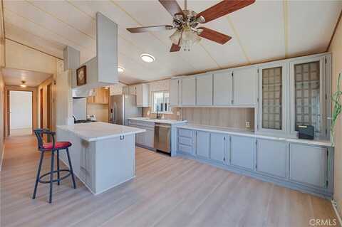 Grey Mountain, ADELANTO, CA 92301