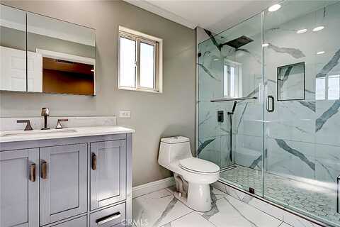 Farmdale, NORTH HOLLYWOOD, CA 91606