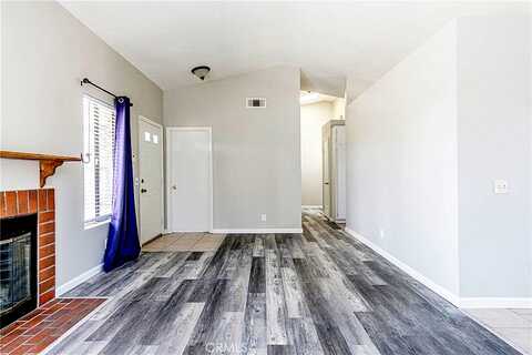 Pinewood, HESPERIA, CA 92344