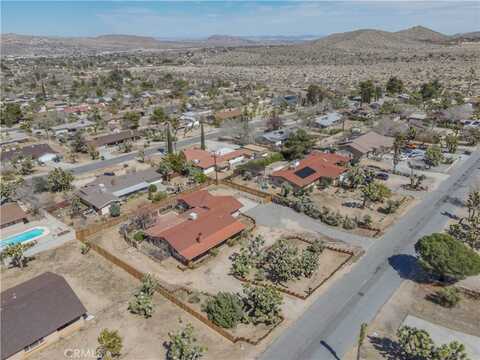 Golden Bee, YUCCA VALLEY, CA 92284