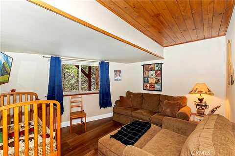 Lake Forest, TWIN PEAKS, CA 92391