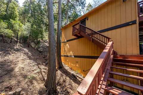 Horst, CRESTLINE, CA 92325