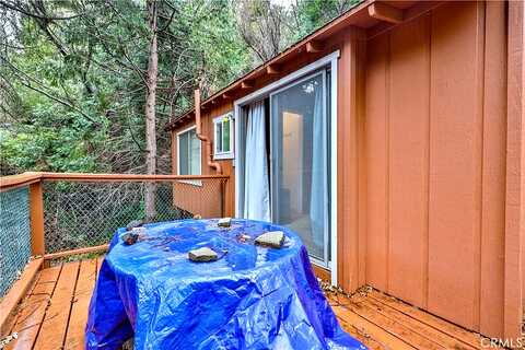 Hillside, CRESTLINE, CA 92325