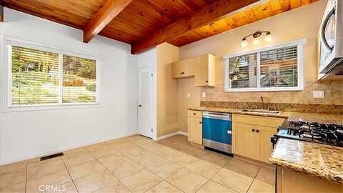 Holcomb Creek, GREEN VALLEY LAKE, CA 92341