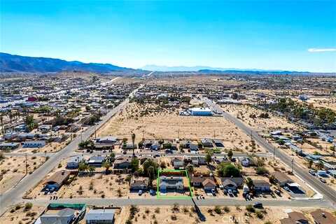 Athol, TWENTYNINE PALMS, CA 92277